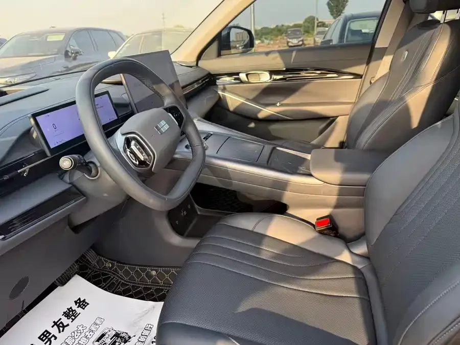 Geely Galaxy E5