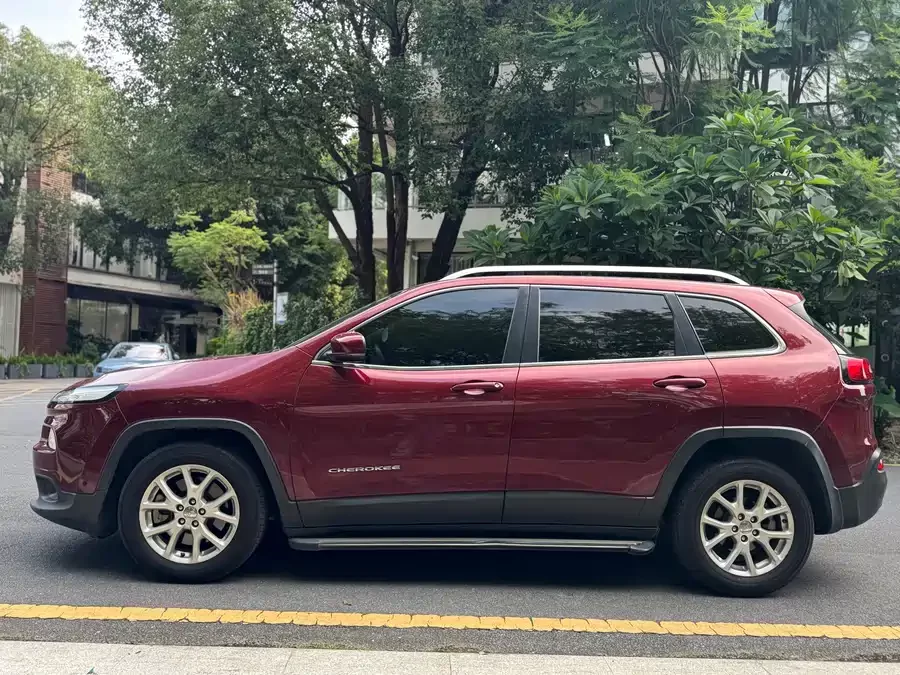 Jeep Cherokee