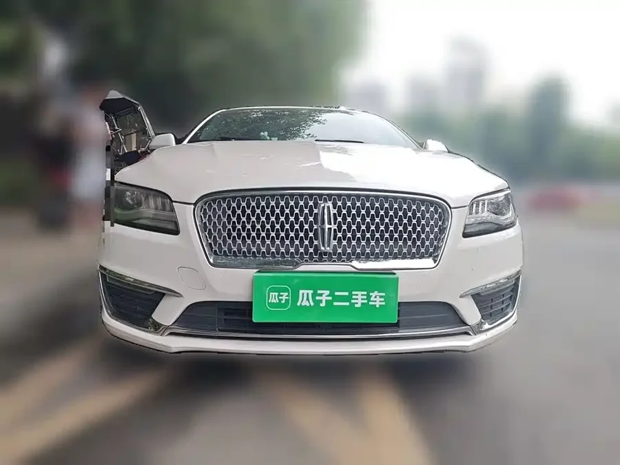 Lincoln MKZ