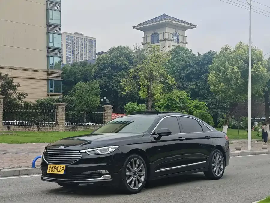 Ford Taurus