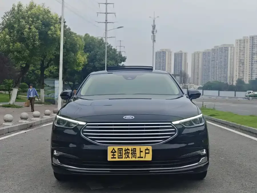 Ford Taurus