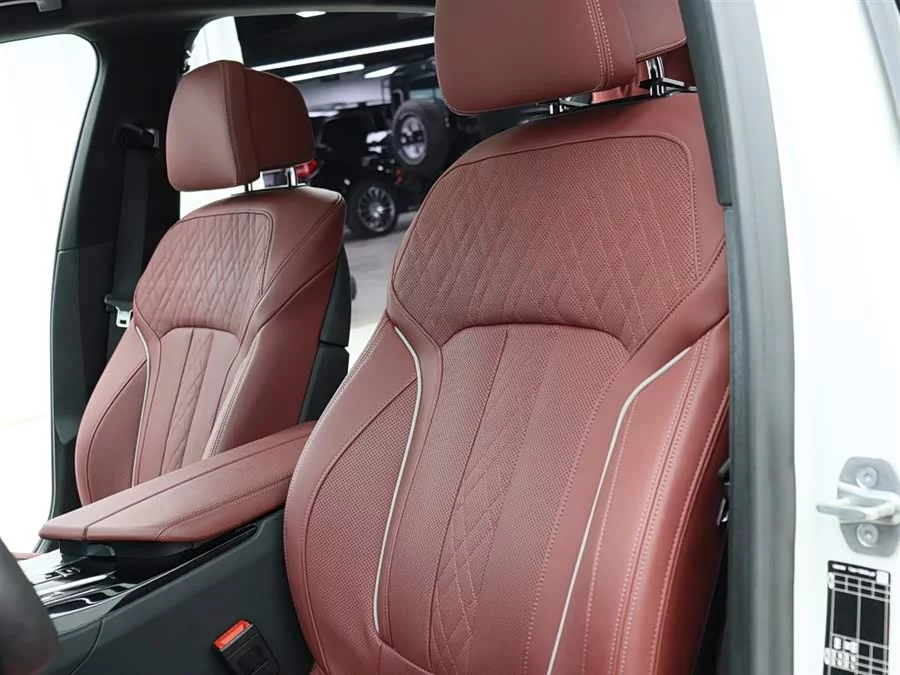 BMW 5 Series New Energy