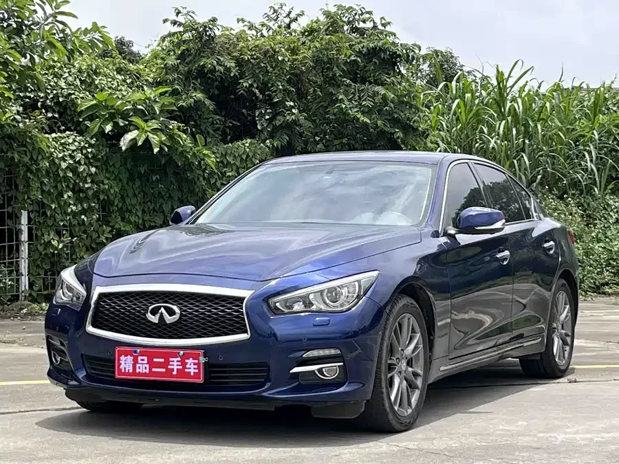 Infiniti Q50L