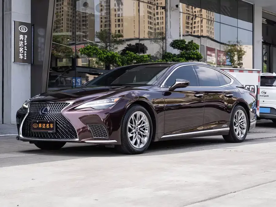 Lexus LS