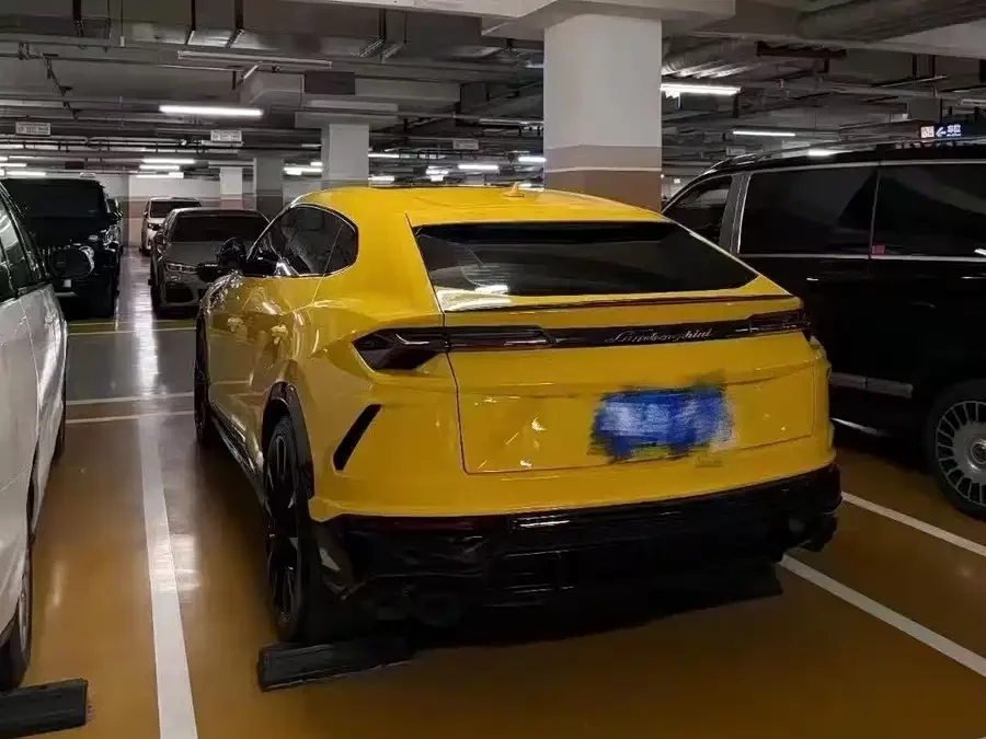 Lamborghini Urus