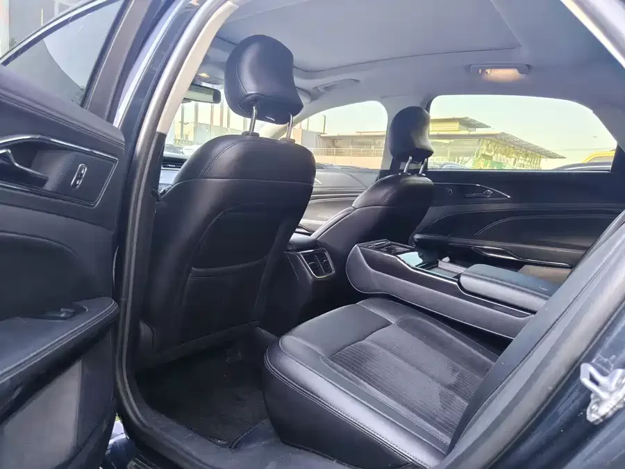 Ford Taurus