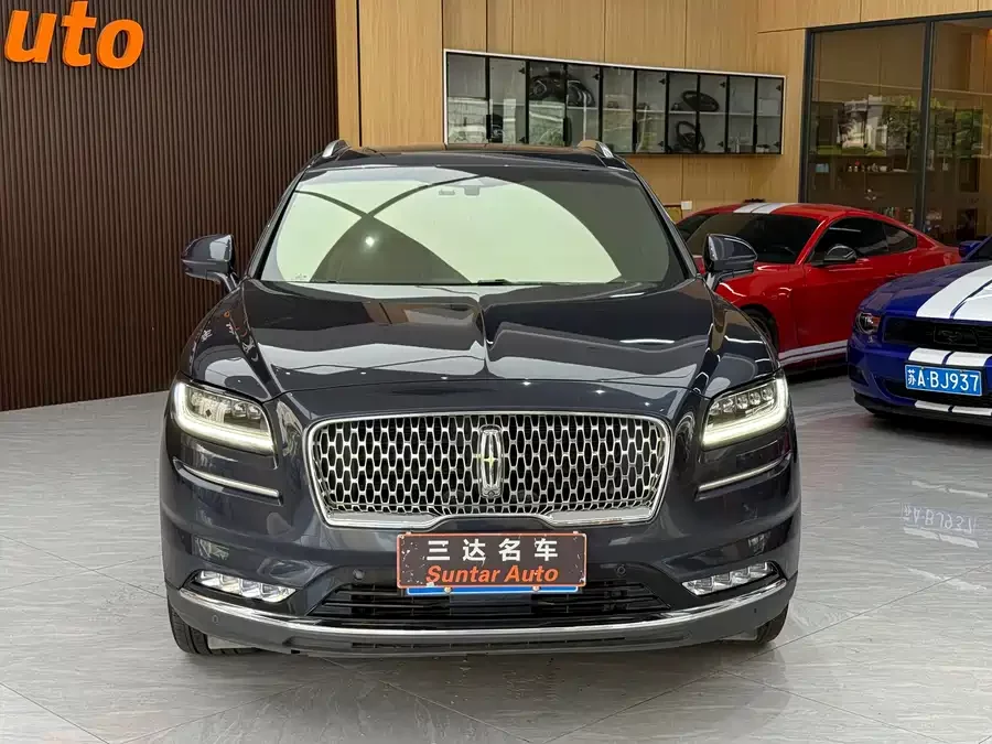Lincoln Navigator