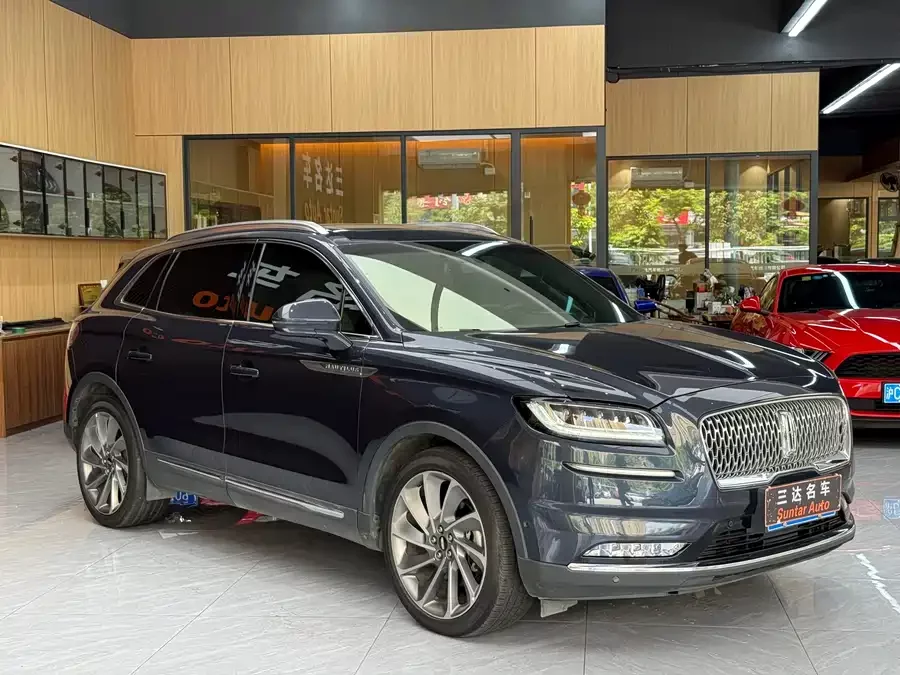 Lincoln Navigator