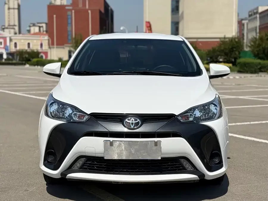 Toyota YARiS L