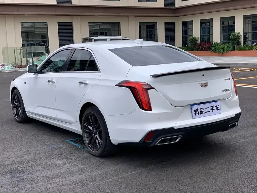 Cadillac CT4