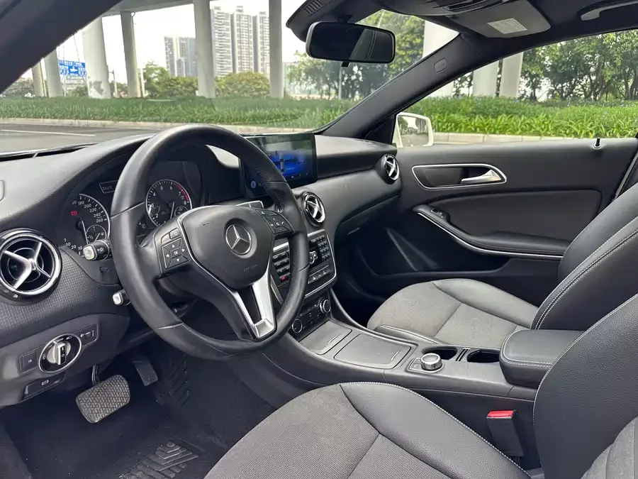 Mercedes-Benz Grade A