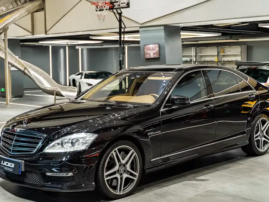 Mercedes Benz S-Class AMG