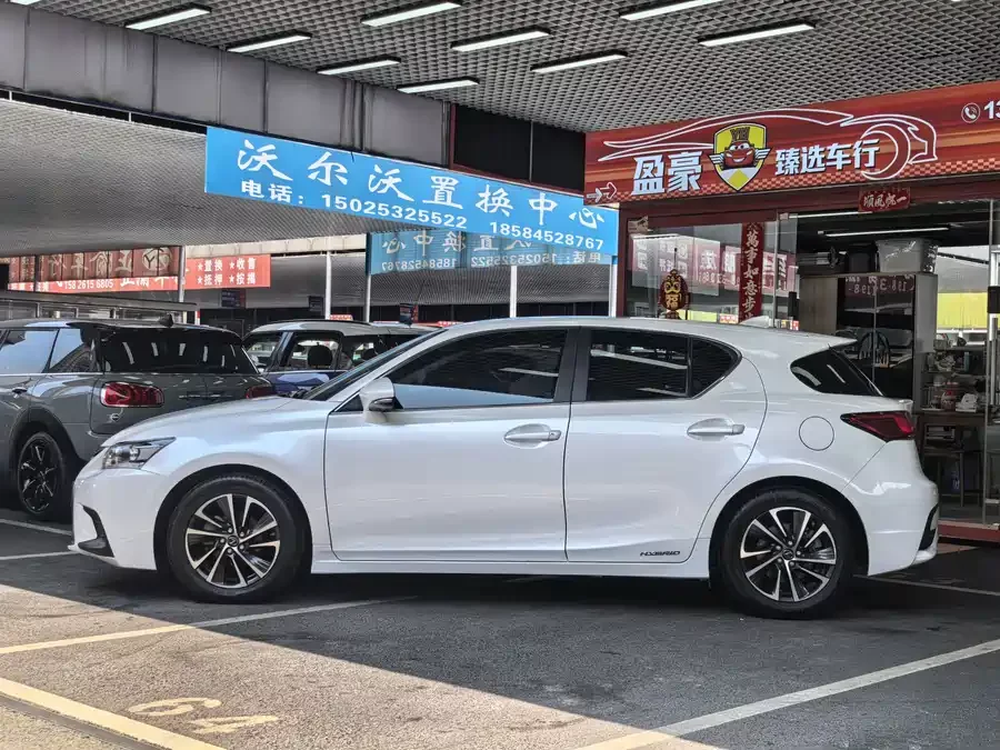 Lexus CT
