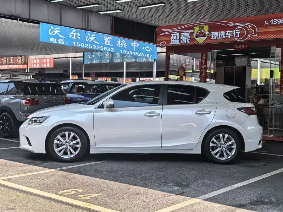 Lexus CT