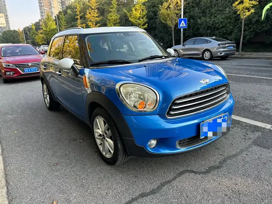 MINI COUNTRYMAN