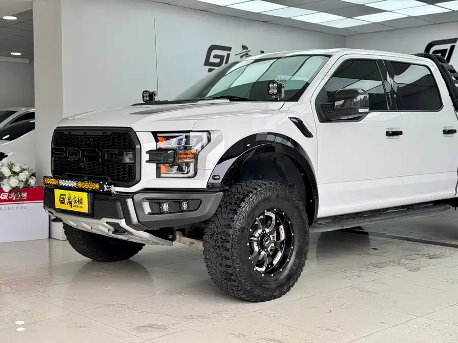 Ford F-150 Raptor