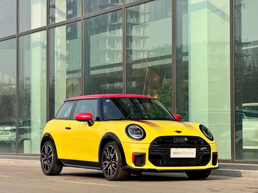MINI JCW
