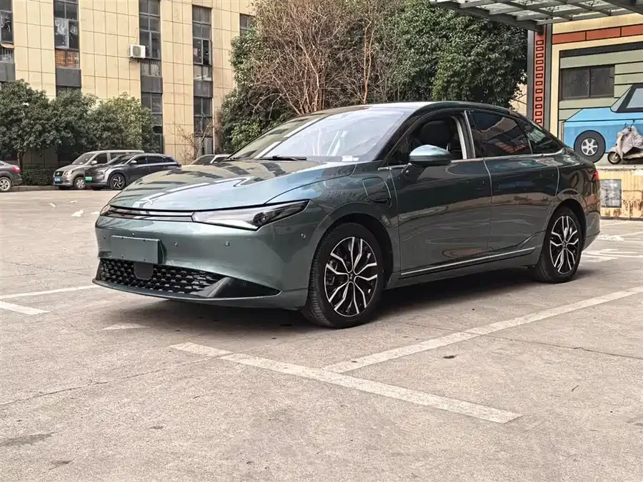 Xpeng P5