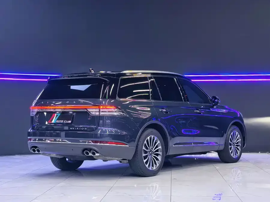 Lincoln Aviator