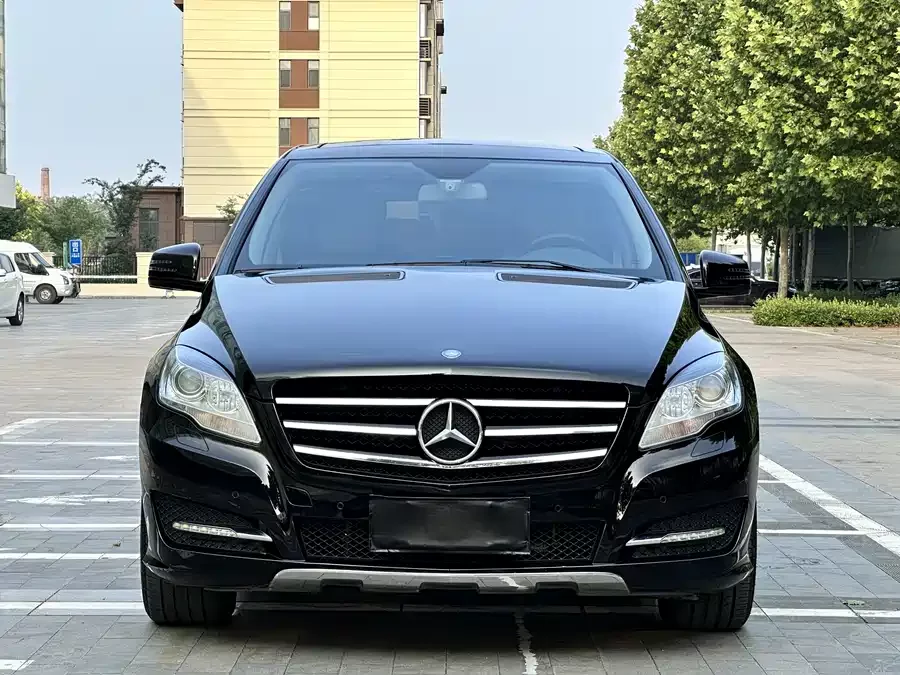 Mercedes Benz R-rated