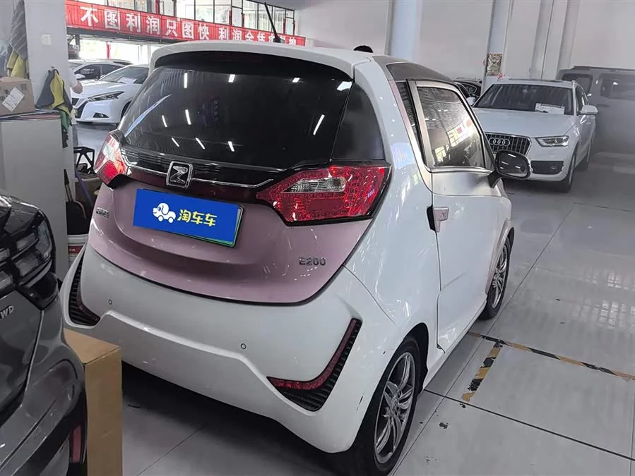 Zotye E200