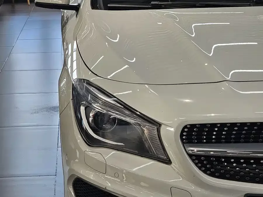 Mercedes-Benz CLA