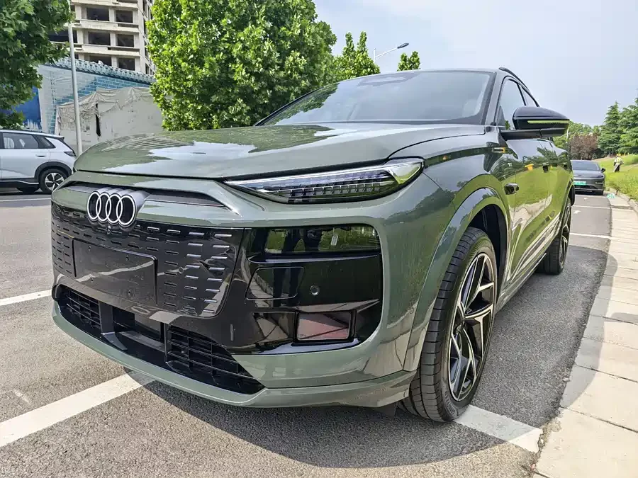 Audi Q6L e-tron