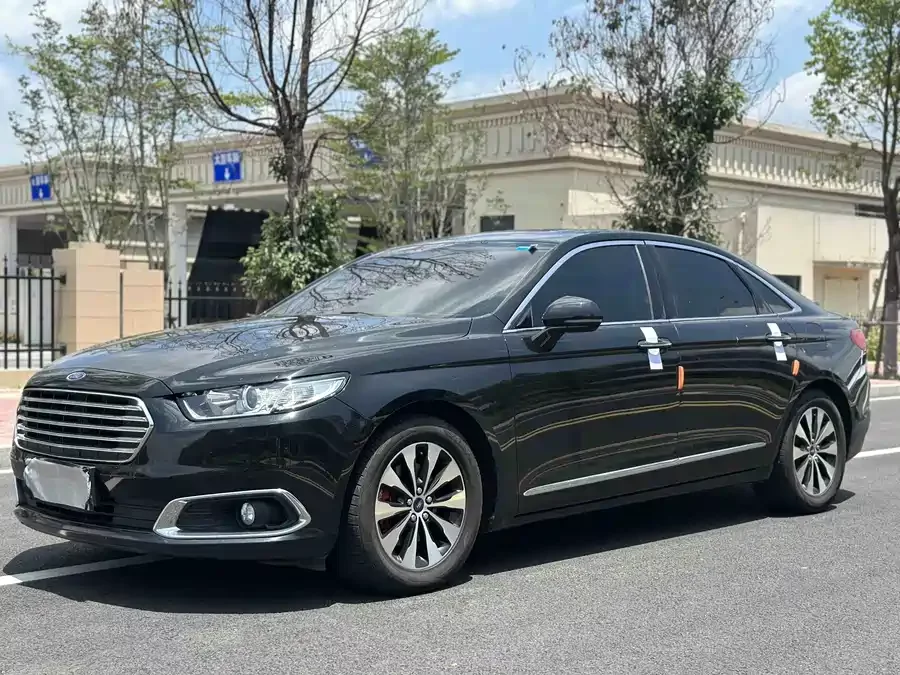 Ford Taurus