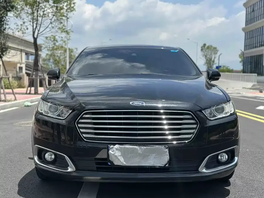 Ford Taurus