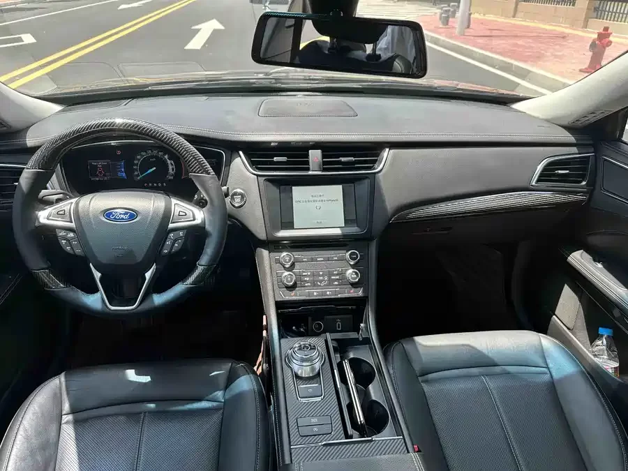 Ford Taurus