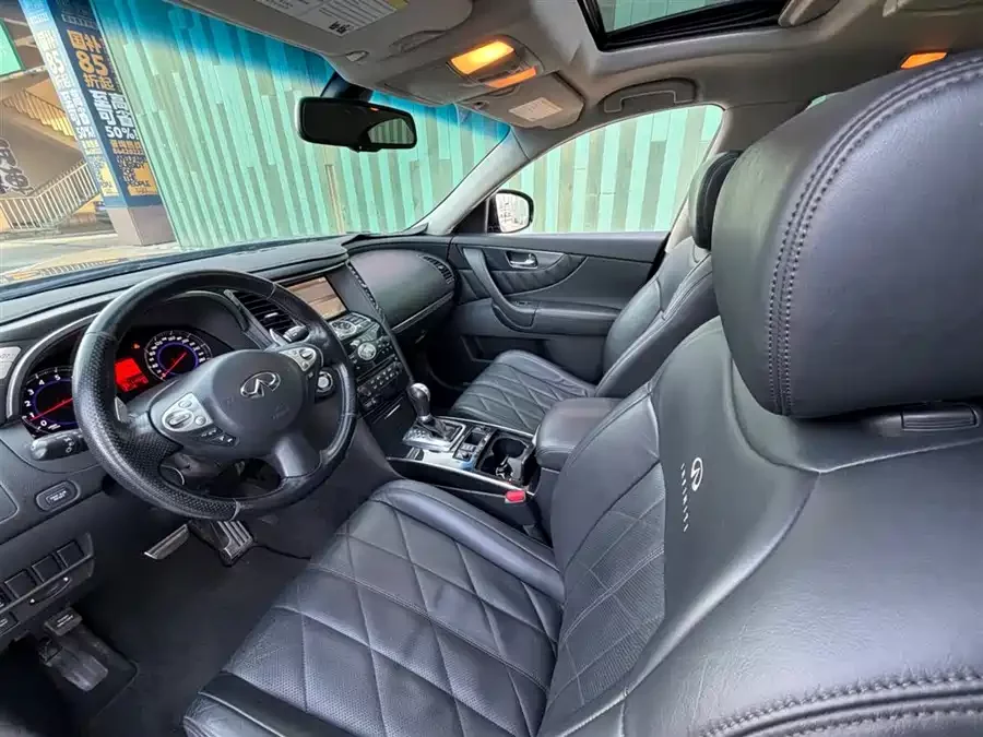 Infiniti FX