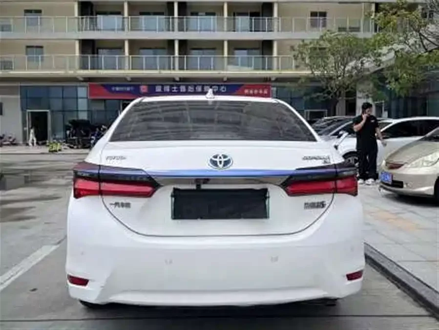Toyota Corolla Hybrid E+