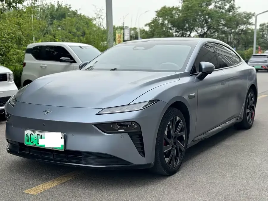 Dongfeng eπ007