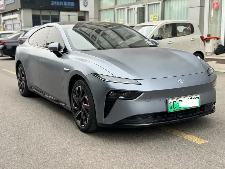Dongfeng eπ007