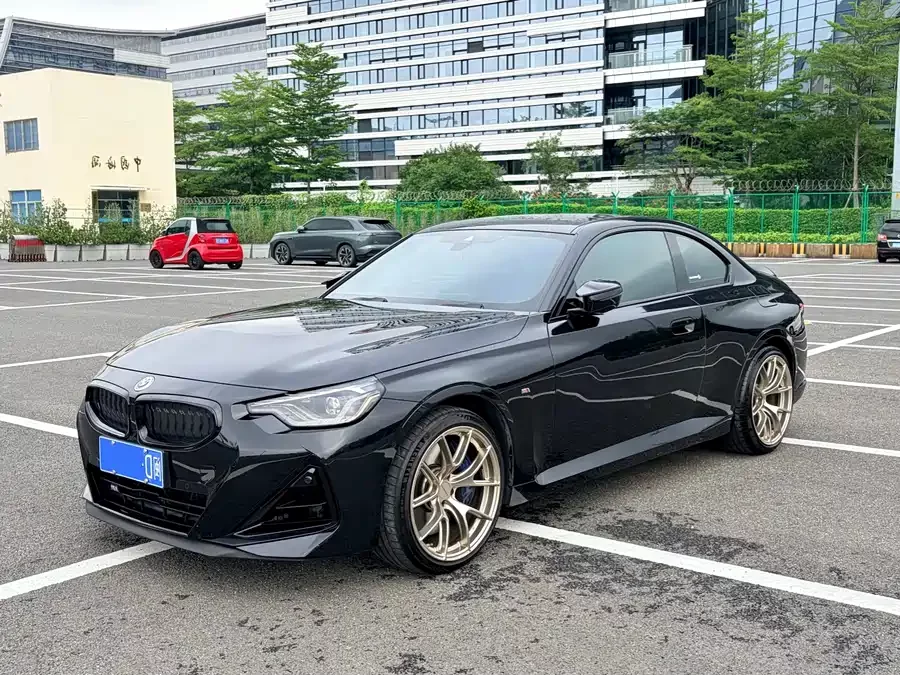 BMW M240i