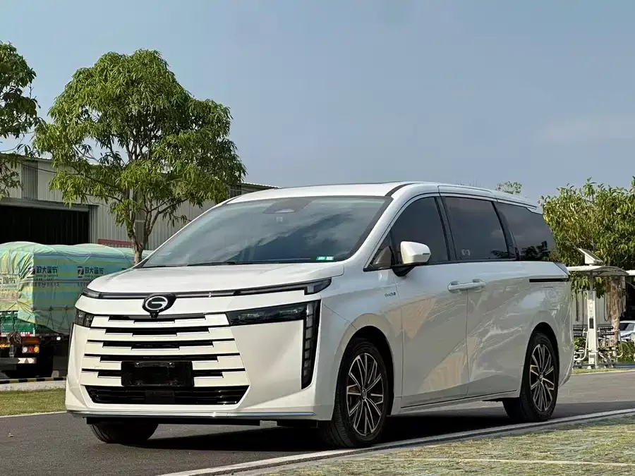 GAC Trumpchi E8 PHEV