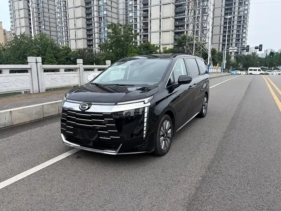 GAC Trumpchi E8 PHEV