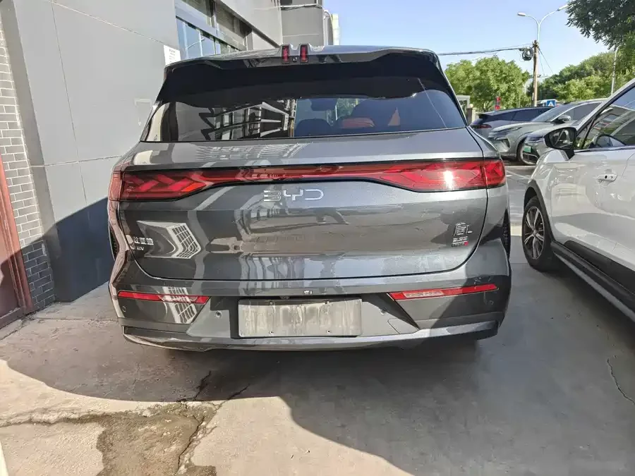 BYD Tang L