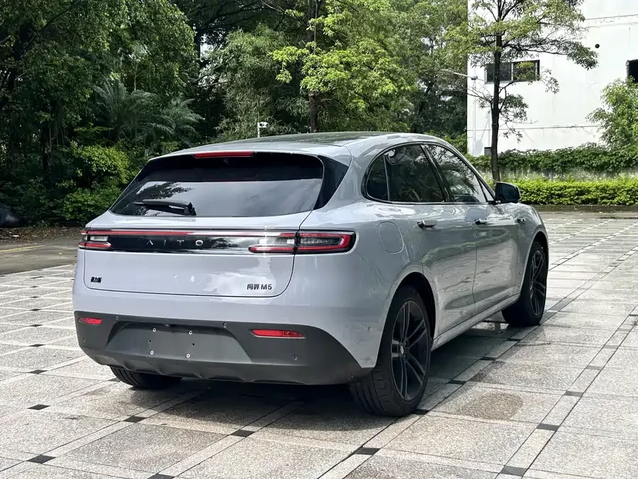 AITO Wenjie M5