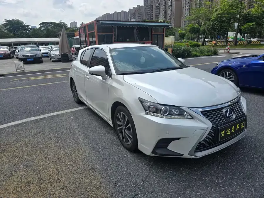 Lexus CT