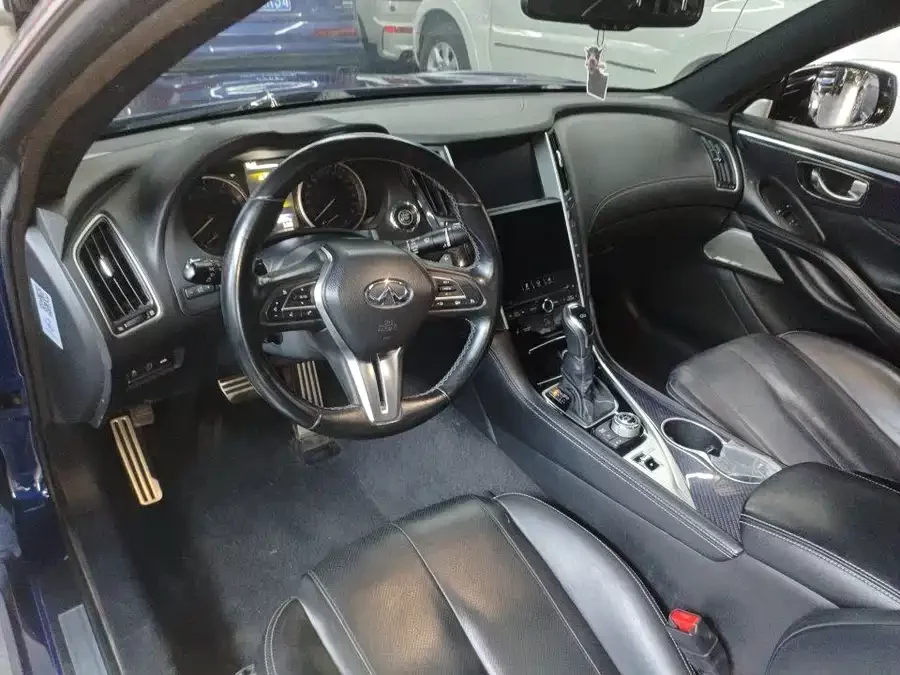 Infiniti Q60