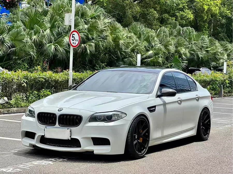 BMW M5