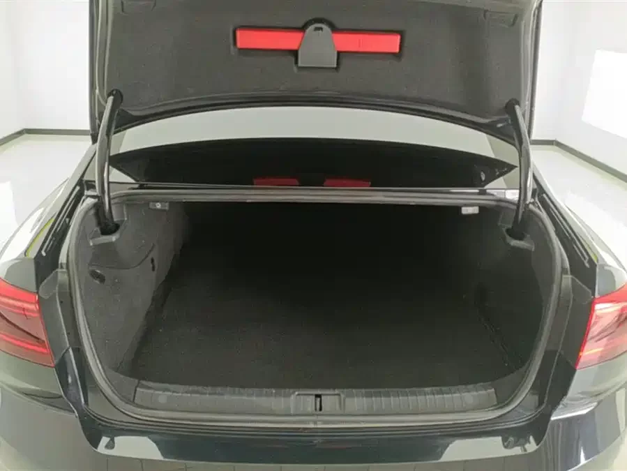 Volkswagen Magotan PHEV