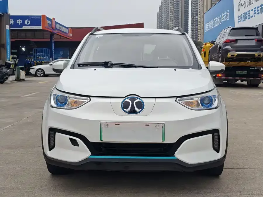 BAIC EC3