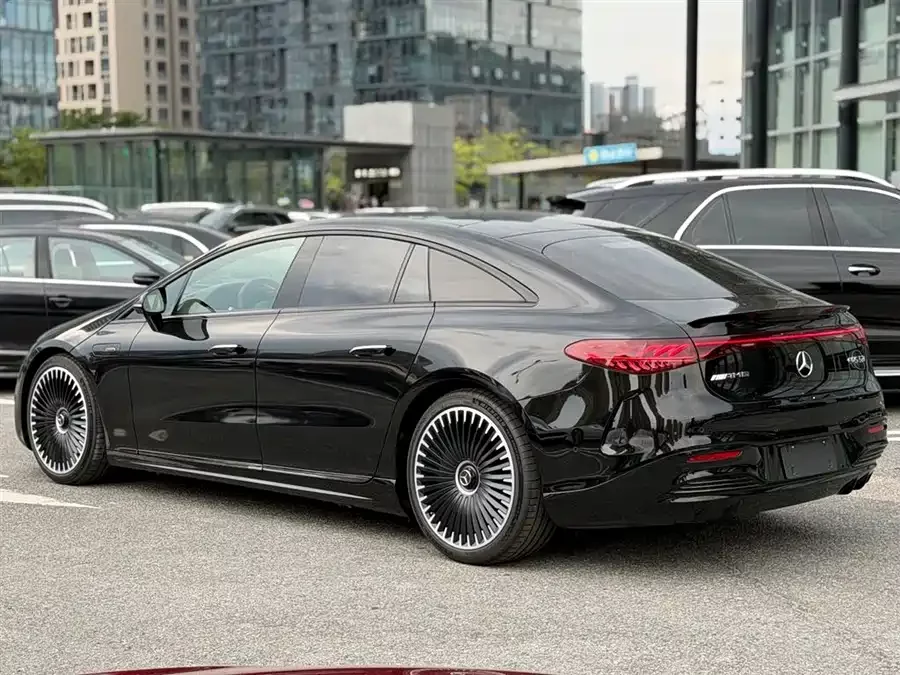 Mercedes Benz EQS AMG