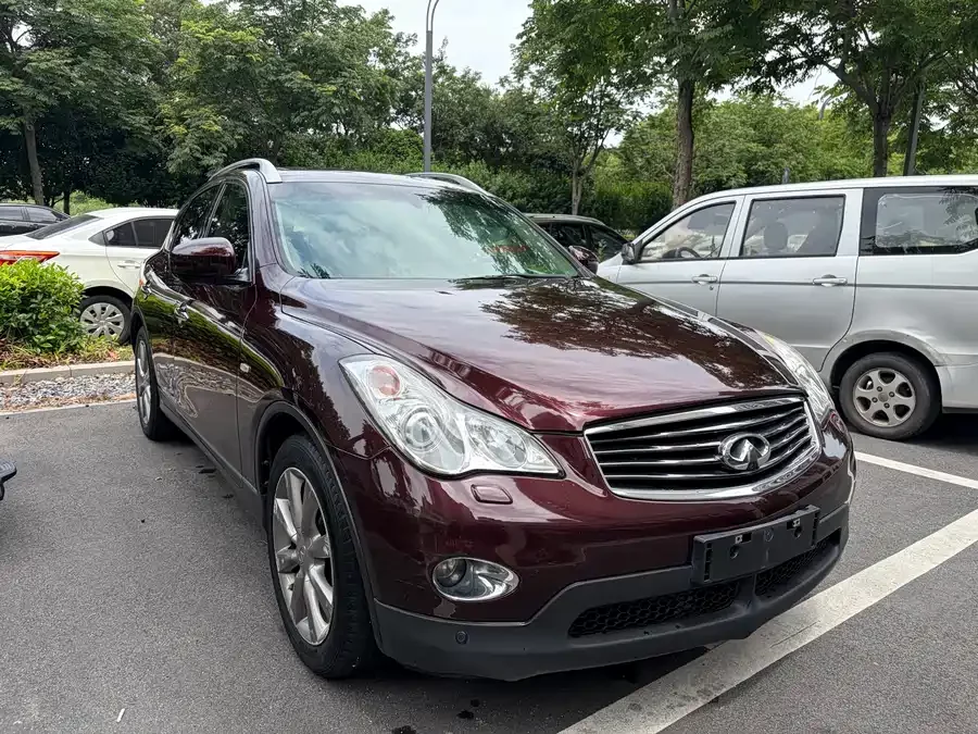 Infiniti EX