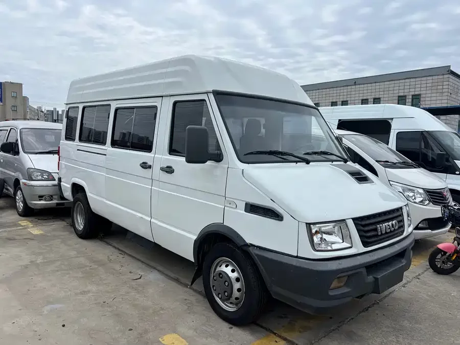 Iveco proud
