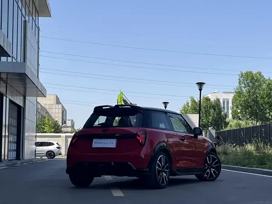 MINI JCW
