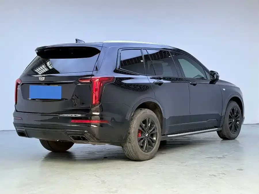 Cadillac XT6