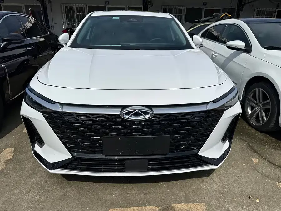 Chery Arrizo 8